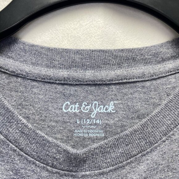 Cat & Jack Round Neck Long Sleeve T-Shirt Shark Graphic Boy's Large 12/14 Gray - Picture 9 of 16